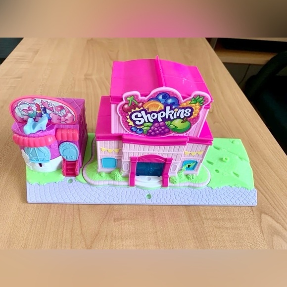 Shopkins Other - Shopkins Real Littles Micro Mart play toy